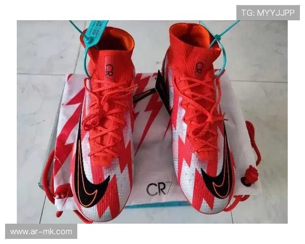 足球鞋长度最长的球星是谁揭秘 他如何用脚步创造传奇