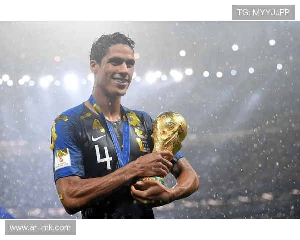 颜值爆表的足球明星大揭秘